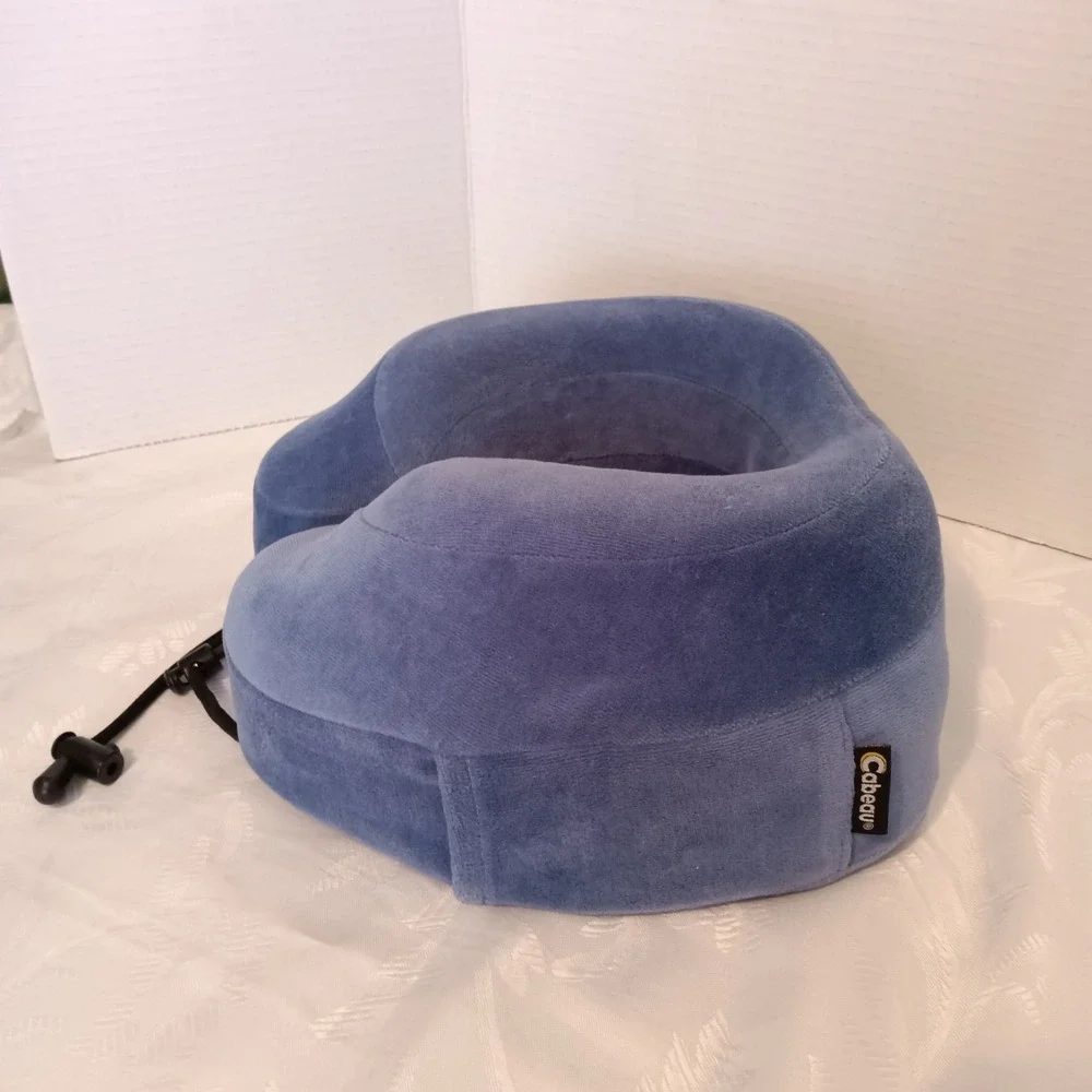 Cabeau Evolution Memory Foam Travel Pillow Neck Support Blue w/Drawstring NO BAG